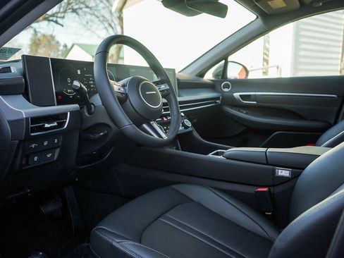 New 2026 Hyundai Sonata Limited image 16