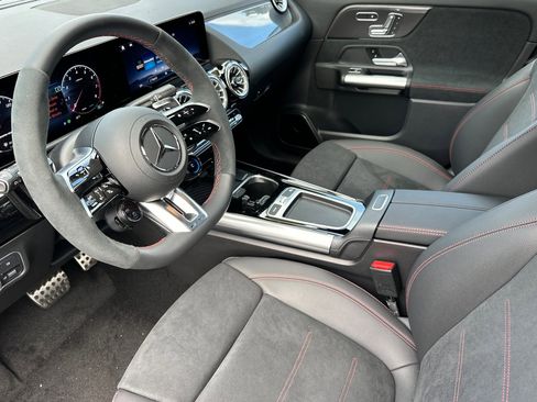 New 2025 Mercedes-Benz GLA 35 AMG 4MATIC image 4