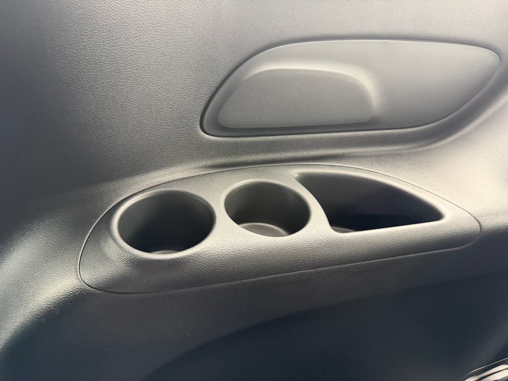 New 2027 Chrysler Pacifica Select AWD/4WD image 34