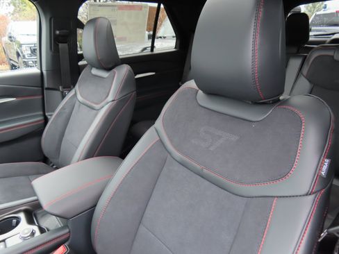 New 2026 Ford Explorer ST w/ Sun And Sound Package image 15