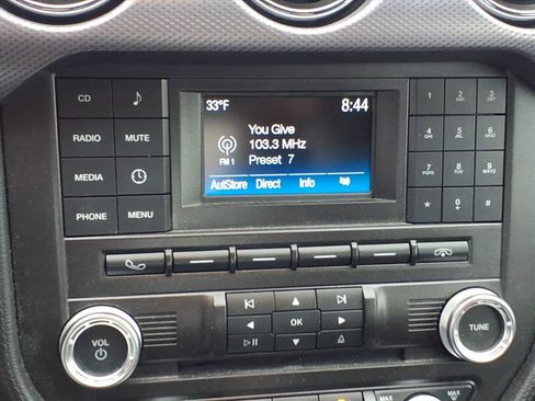 Used 2017 Ford Mustang Coupe image 6