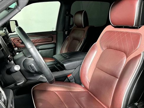 Used 2025 RAM 1500 Limited AWD/4WD image 25