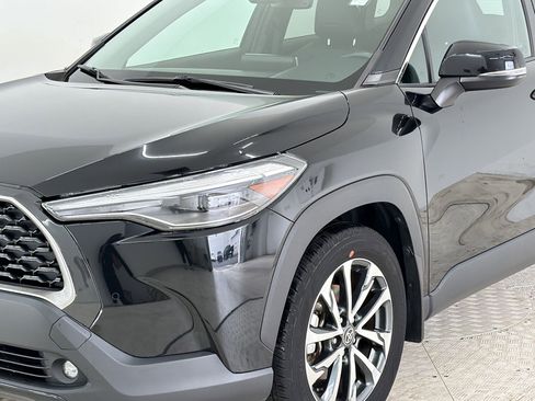 Used 2022 Toyota Corolla Cross XLE FWD image 20