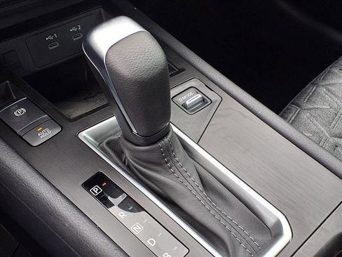 New 2026 Nissan Kicks SV image 16