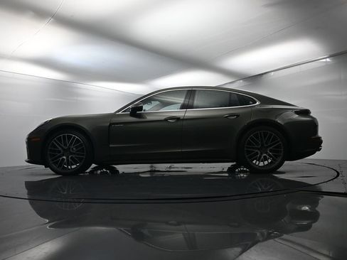 Used 2025 Porsche Panamera 4S image 46