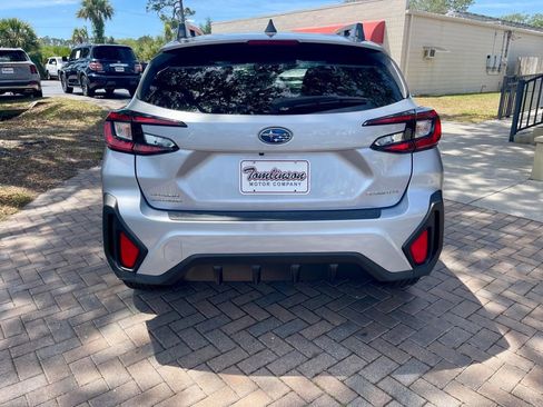 Used 2025 Subaru Crosstrek 2.0i Premium AWD/4WD image 4