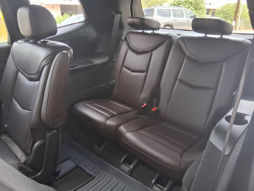 Used 2020 Cadillac XT6 Premium Luxury FWD image 24