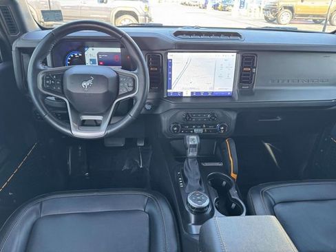 Used 2024 Ford Bronco Badlands image 14