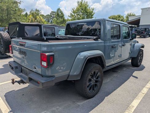 Used 2024 Jeep Gladiator Sport AWD/4WD image 4