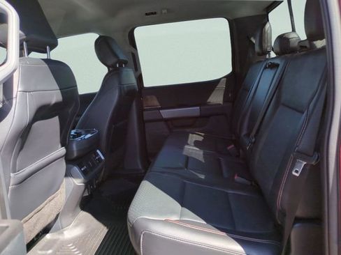 Used 2021 Ford F150 Lariat w/ Tow Technology Package image 14