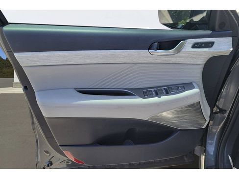 Used 2025 Hyundai Palisade Calligraphy FWD image 22