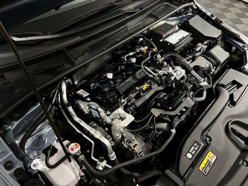 Certified 2025 Toyota Corolla SE image 10