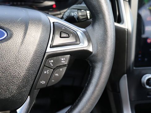 Used 2022 Ford Edge SEL w/ Convenience Package AWD/4WD image 12