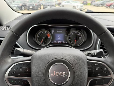 Used 2022 Jeep Cherokee Latitude Lux AWD/4WD image 7