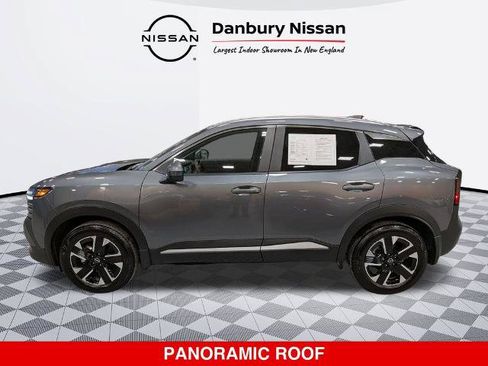 Certified 2025 Nissan Kicks SV w/ SV Premium Package AWD/4WD image 7