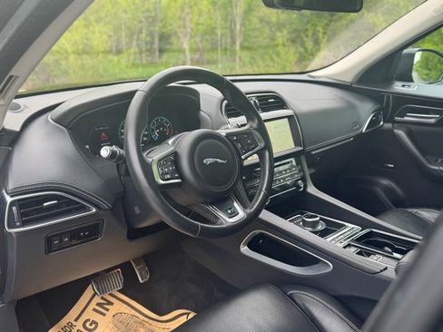 Used 2018 Jaguar F-PACE R-Sport AWD/4WD image 10