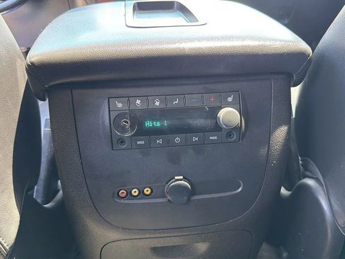 Used 2014 Chevrolet Tahoe LTZ RWD image 34