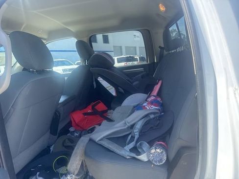 Used 2019 RAM 1500 Classic SLT RWD image 23