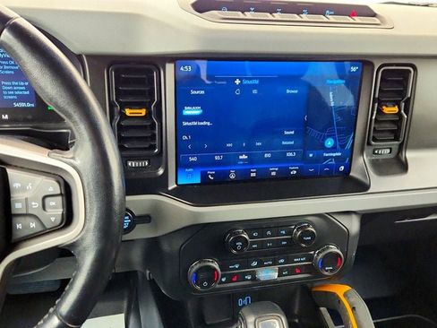 Used 2021 Ford Bronco Badlands image 17