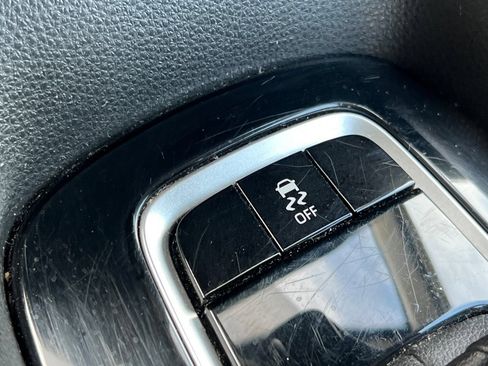 Used 2023 Toyota Corolla LE FWD image 29