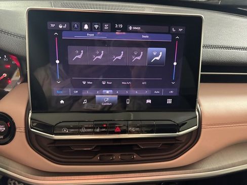 New 2026 Jeep Compass Limited image 36