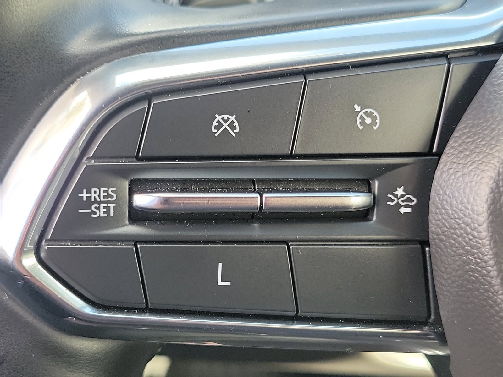 Used 2025 Chevrolet Equinox LT w/ Convenience Package II FWD image 8