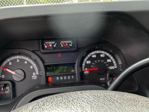 Used 2013 Ford E-250 and Econoline 250 Extended w/ PWR Group image 23