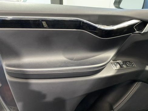 Used 2016 Tesla Model X 90D image 12