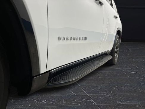 Used 2024 Jeep Wagoneer Series III w/ Convenience Group I image 39