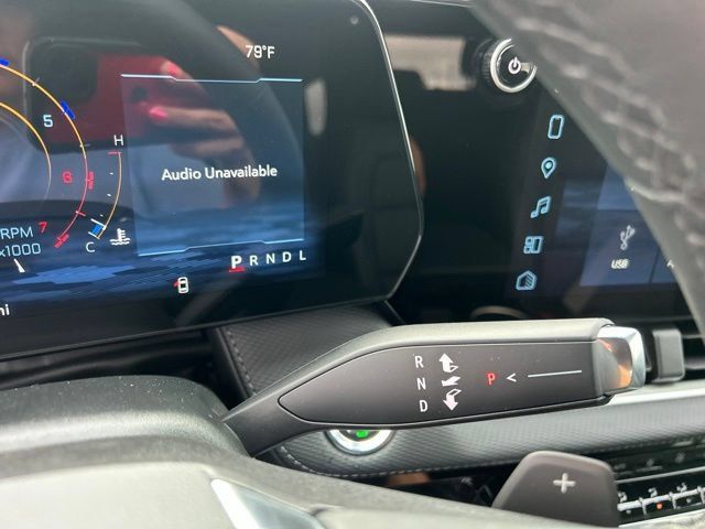 New 2027 Chevrolet Equinox LT w/ Convenience Package II FWD image 28
