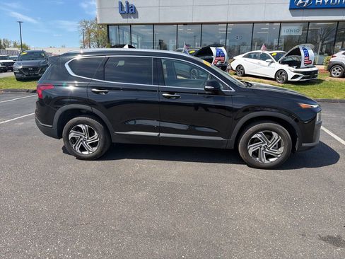 Used 2023 Hyundai Santa Fe SEL w/ Cargo Package AWD/4WD image 2