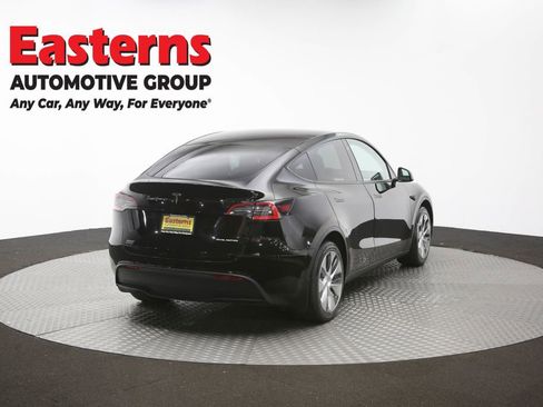 Used 2021 Tesla Model Y Long Range AWD/4WD image 34