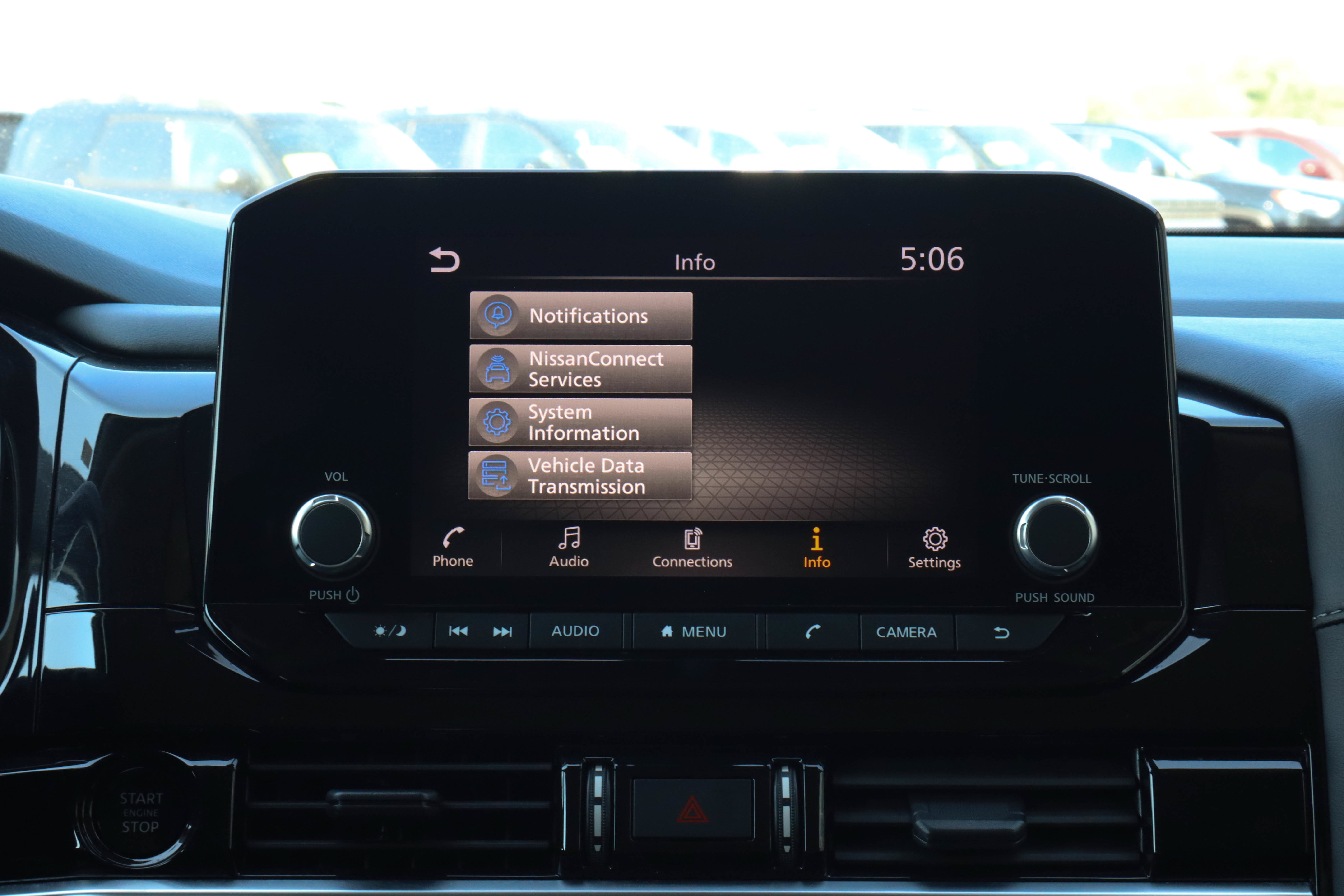 Used 2025 Nissan Pathfinder SV FWD image 22