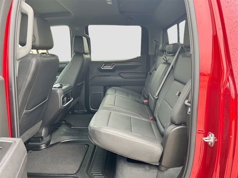 Used 2025 GMC Sierra 1500 SLT w/ SLT Premium Plus Package image 25