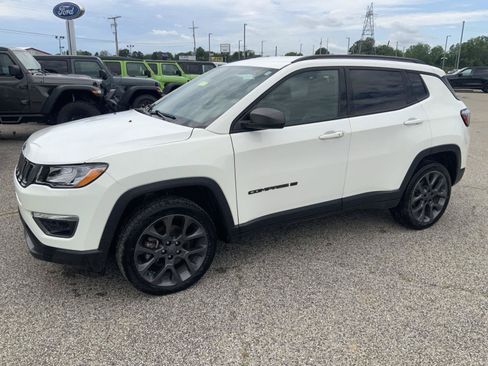 Used 2021 Jeep Compass Latitude AWD/4WD image 4