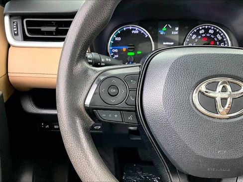 Used 2020 Toyota RAV4 XLE w/ Convenience Package AWD/4WD image 24