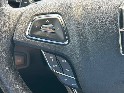 Used 2019 Lincoln MKC Premiere FWD image 26