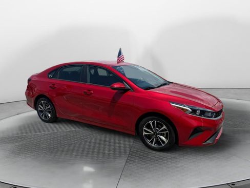 Used 2024 Kia Forte LXS w/ LXS Technology Package FWD image 1