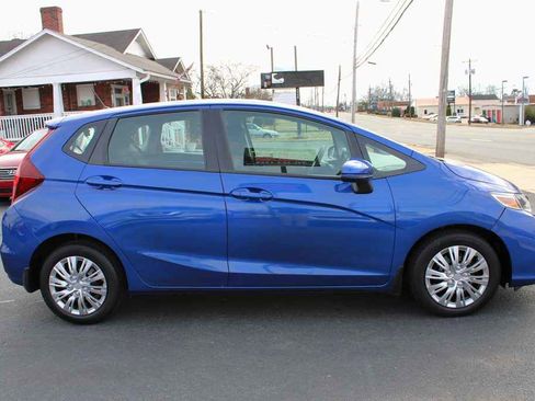 Used 2020 Honda Fit LX image 5