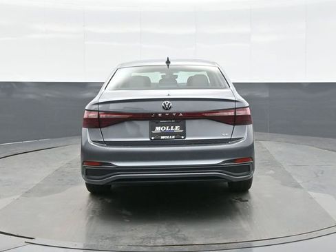 New 2026 Volkswagen Jetta SE FWD image 6