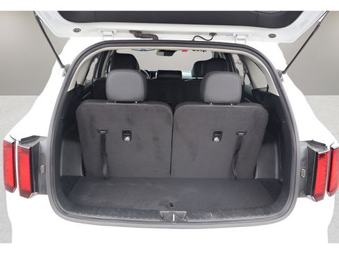 Used 2023 Kia Sorento S w/ Panoramic Sunroof Package FWD image 26