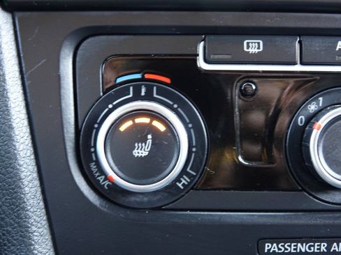 Used 2013 Volkswagen Jetta TDI FWD image 69