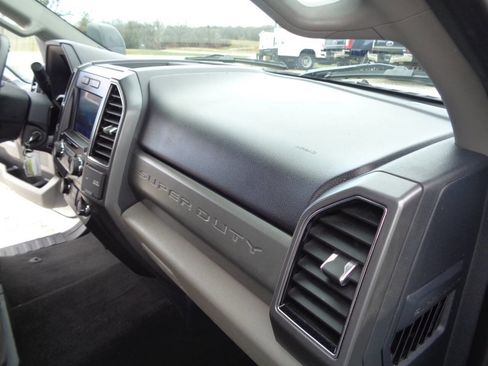 Used 2022 Ford F350 XLT w/ XLT Value Package image 60