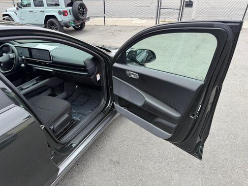 Used 2023 Hyundai Ioniq 6 SE AWD/4WD image 35