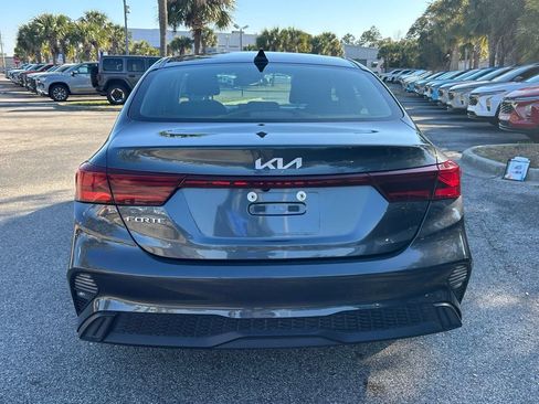 Used 2024 Kia Forte LXS image 6