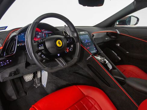 Certified 2022 Ferrari Roma image 33