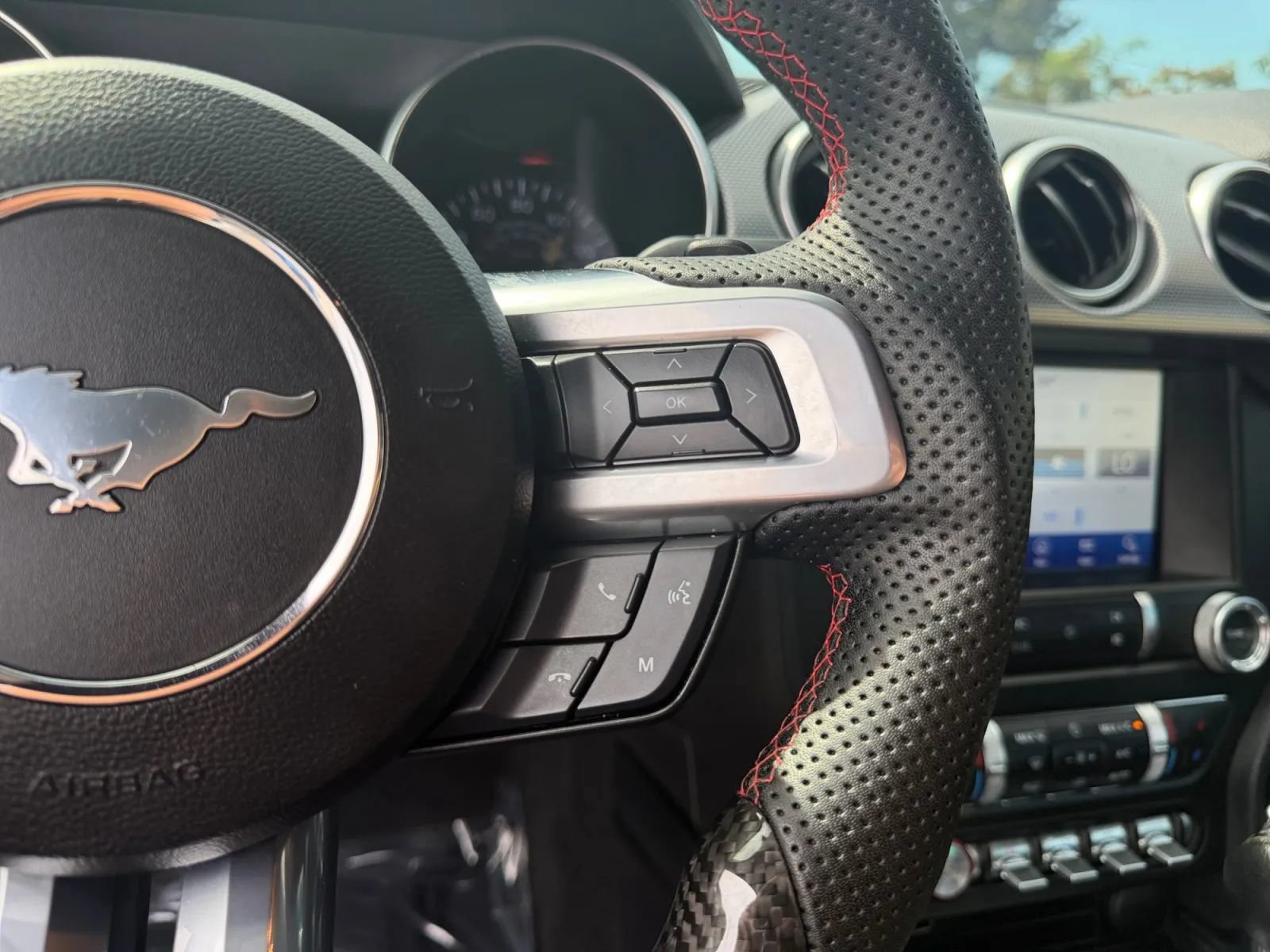 Used 2021 Ford Mustang GT RWD image 21