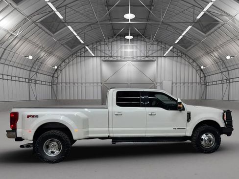 Used 2020 Ford F350 Lariat w/ Lariat Ultimate Package image 6