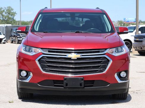 Used 2018 Chevrolet Traverse LT FWD image 2