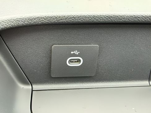 New 2026 Ford Transit 250 148 Medium Roof Extended AWD image 12